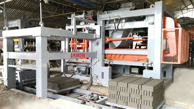 河南免托板磚機(jī)生產(chǎn)案例