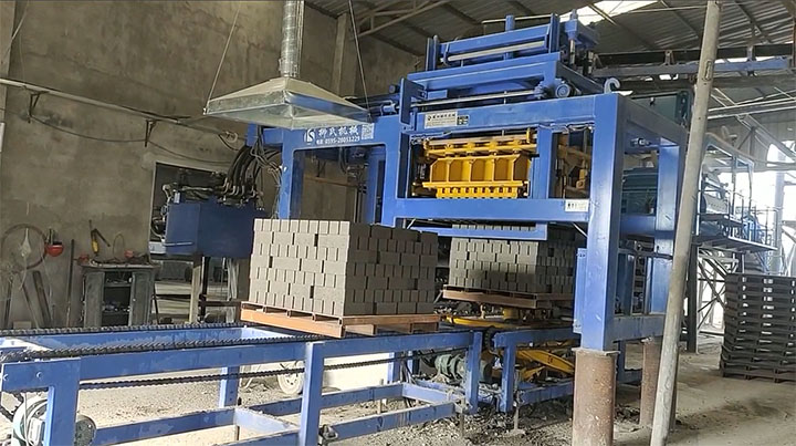 冶煉行業(yè)的冷固球團(tuán)機(jī)、制團(tuán)機(jī)