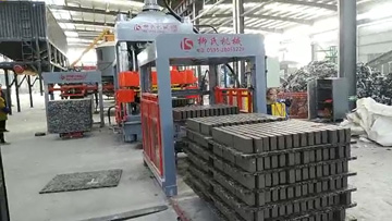 液壓磚機處理固廢、泥巴磚