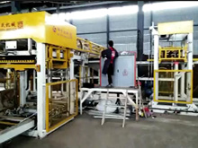 碼磚機（收磚機）生產(chǎn)現(xiàn)場